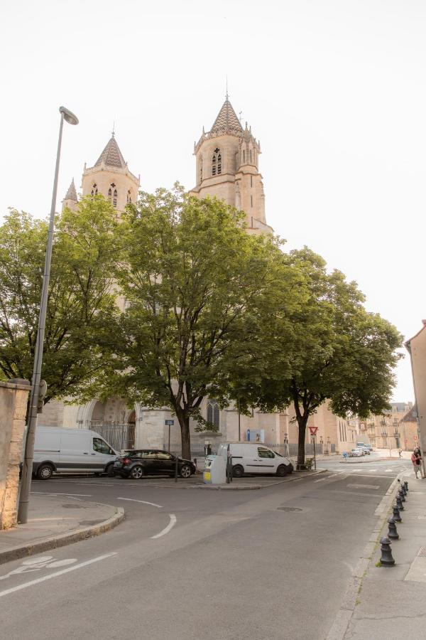 Montrachet 4 Personnes Vue Cathedrale 1 Place De Parking Apartment